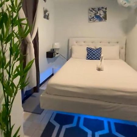 Blue Royalty Bed & Breakfast Portmore Exterior photo